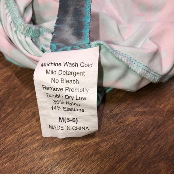 Serendipity By Shrimp & Grits Kids Size 5-6 Little Girls Flamingo Ruffle top - Picture 6 of 6